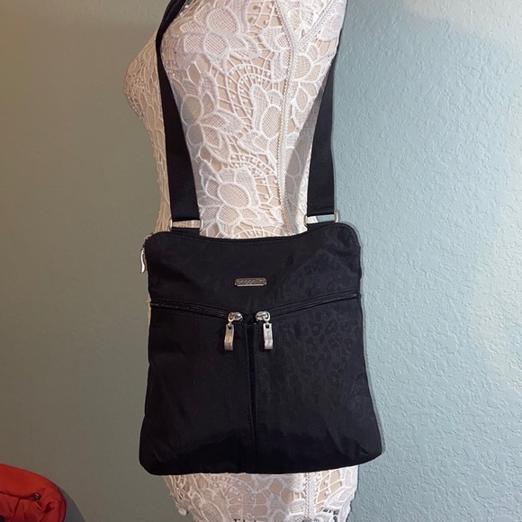 Like new Baggallini Leopard Print Crossbody bag - Picture 1 of 10